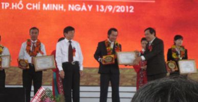 Khóa cửa T&D thành công rực rỡ khi tham dự hội chợ Vietbuild 2012 tại TP.HCM
